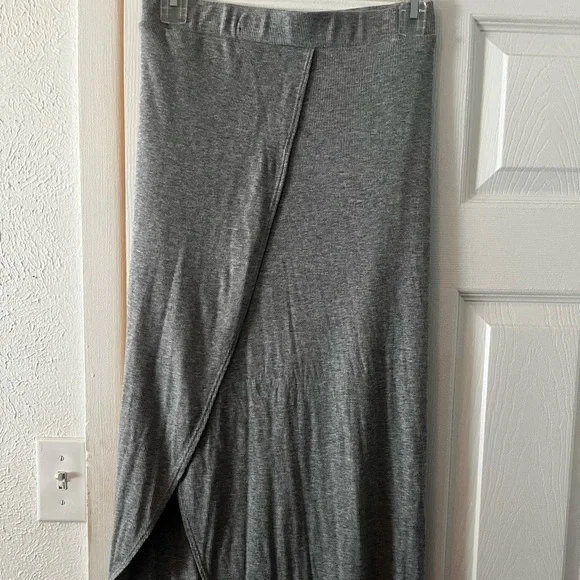 La hearts skirt - Picture 2 of 3